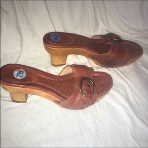 Frye  Savannah buckle sandals